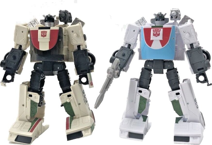 Image Of G1 Wheeljack In Hand Generations Autobots Multipack Figure  (6 of 17)
